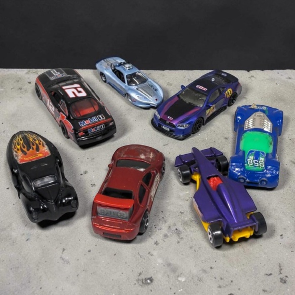 VTG Hot Wheels & Diecast‎ Lot NASCAR Mobil 1 #12 1/64 Formula 1 Sci-Fi Car 7pc